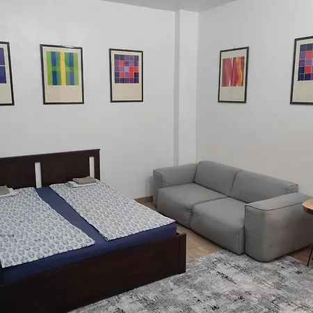 Graf Ignatiev 27 Apartman